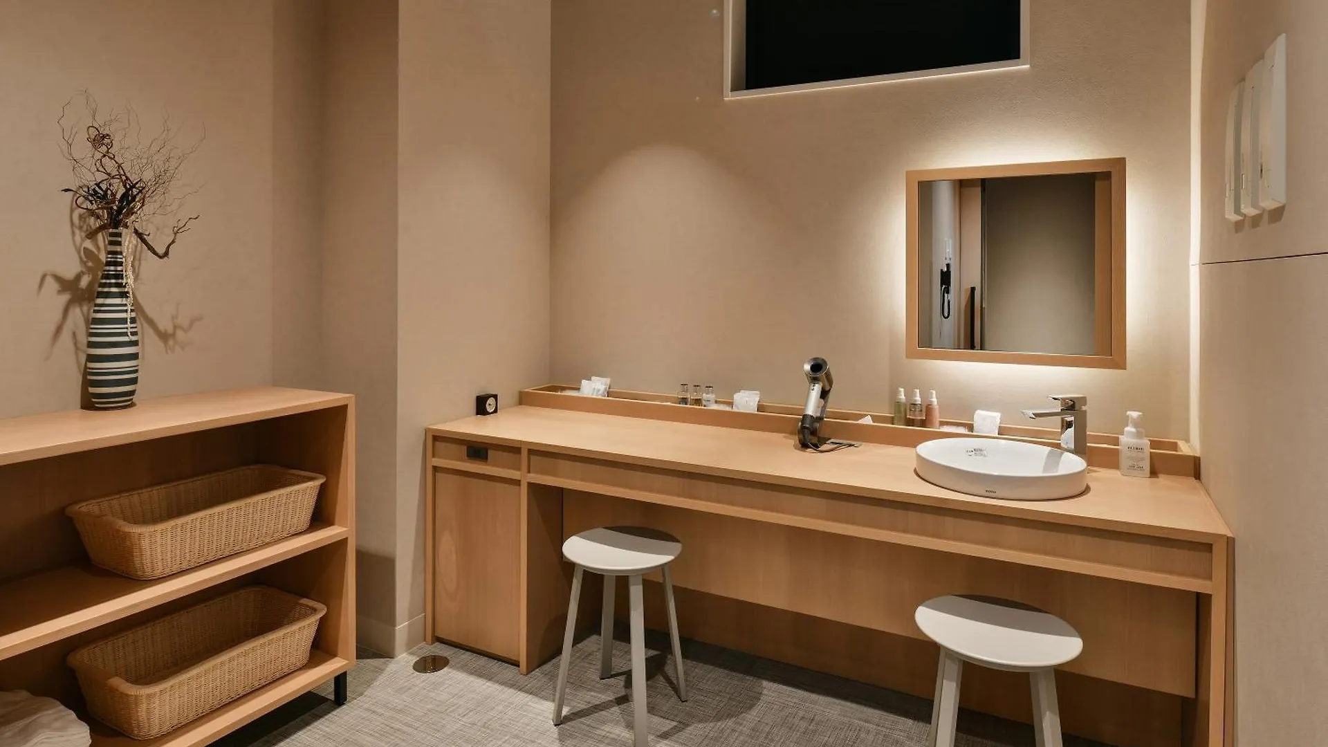 Ref Matsuyama City Station By Vessel Hotels 4*, Matsuyama (Ehime)