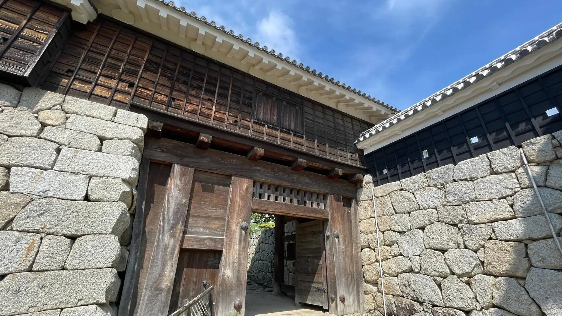Ref Matsuyama City Station By Vessel Hotels